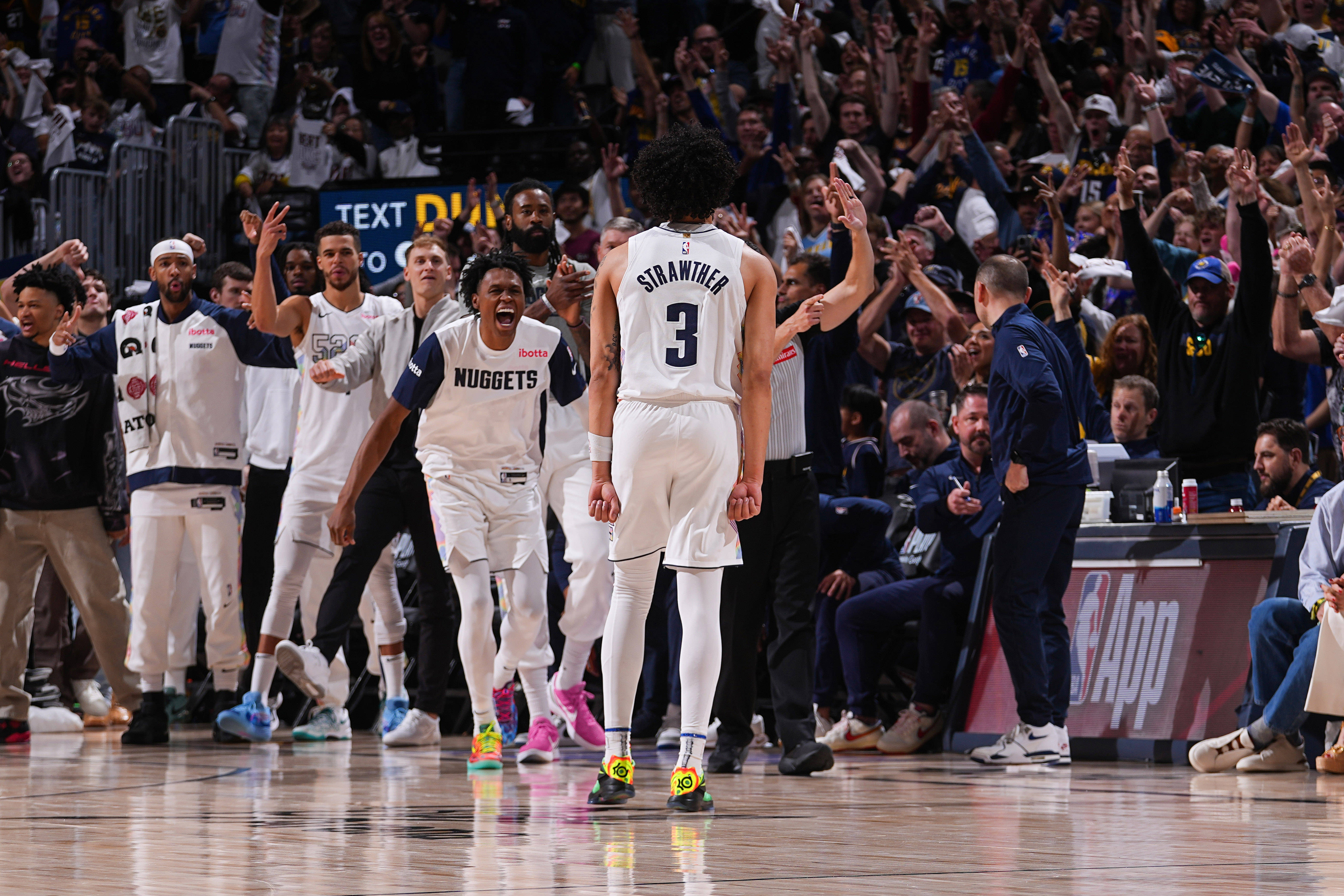 包含布鲁克林篮网内部会议纪要流出:今晨主帅复盘,欧篮联使命明确,资深球员宣示担当的词条 包含布鲁克林篮网内部会议纪要流出:今晨主帅复盘,欧篮联使命明确,资深球员宣示担当的词条