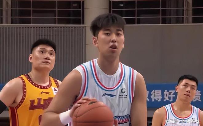 山东男篮内部会议纪要流出——赛后篮板制胜，CBA季后赛使命明确，年轻球员得到机会的简单介绍